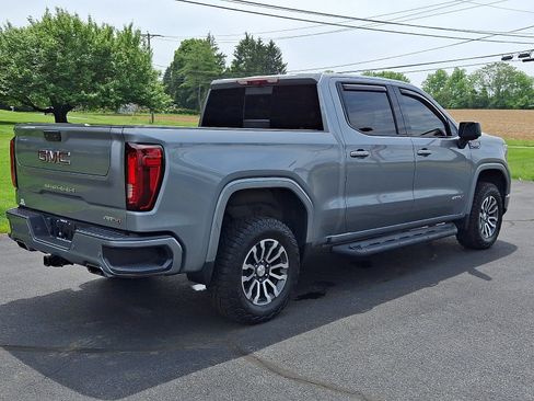 Used 2023 GMC Sierra 1500 AT4 w/ AT4 Premium Package AWD/4WD image 4