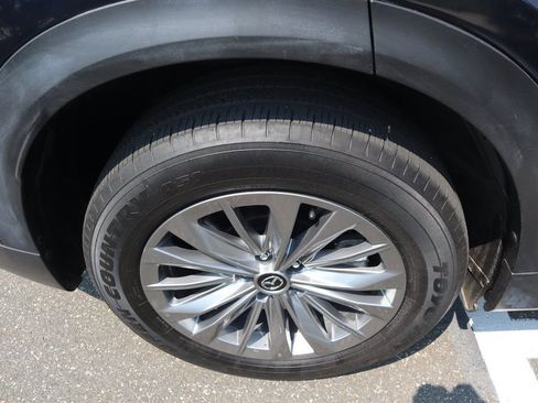 Used 2024 MAZDA CX-90 Plug-In Hybrid w/ Preferred AWD/4WD image 12