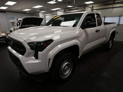 Used 2025 Toyota Tacoma SR