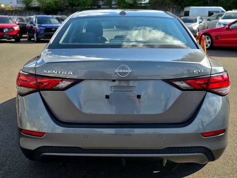 Used 2024 Nissan Sentra SV FWD image 6