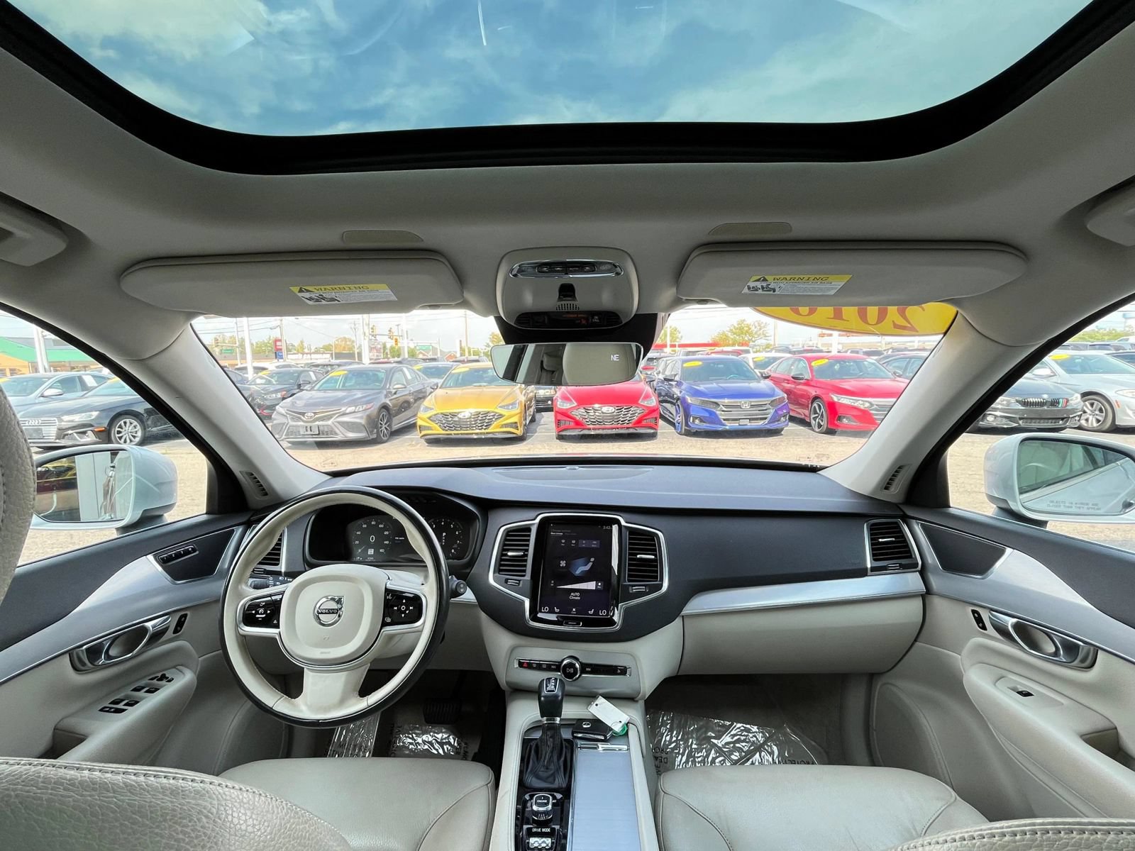 Used 2016 Volvo XC90 T6 Momentum AWD/4WD image 50