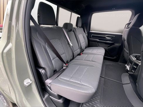 New 2026 RAM 1500 4x4 Crew Cab image 21