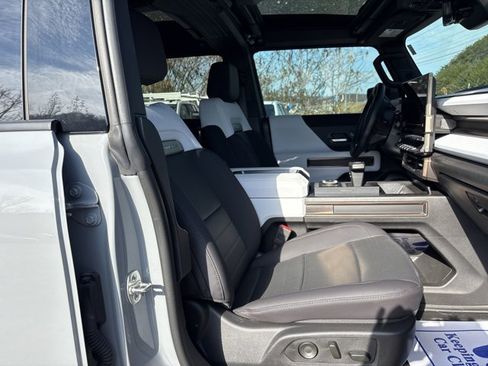 Used 2025 GMC Hummer EV 2X AWD/4WD image 27