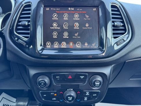 Used 2018 Jeep Compass Limited image 22