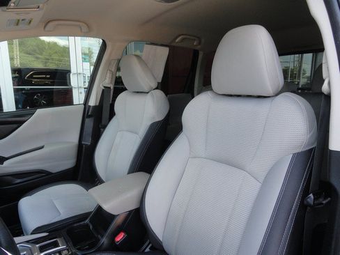 Used 2021 Subaru Forester AWD/4WD image 11