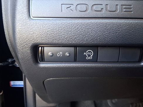 Certified 2023 Nissan Rogue S image 24