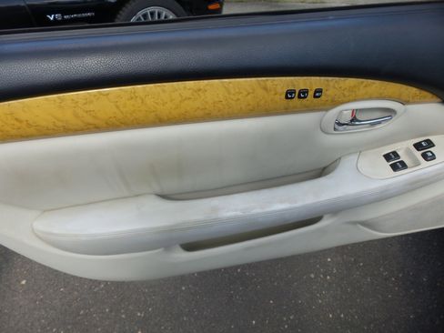 Used 2003 Lexus SC 430 Convertible image 15