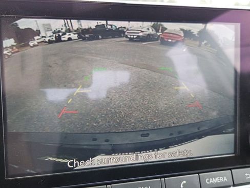 Used 2024 Nissan Altima 2.5 SV image 9