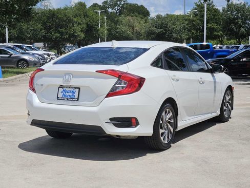 Used 2018 Honda Civic EX image 5