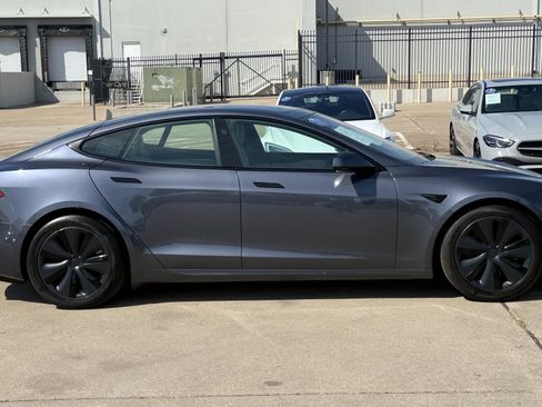 Used 2021 Tesla Model S Long Range image 8