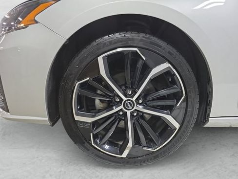 Used 2024 Nissan Altima 2.5 SR FWD image 23