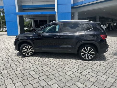 Used 2024 Volkswagen Taos SE FWD image 37