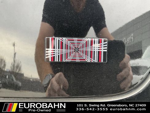 Used 2022 Tesla Model X Plaid image 2