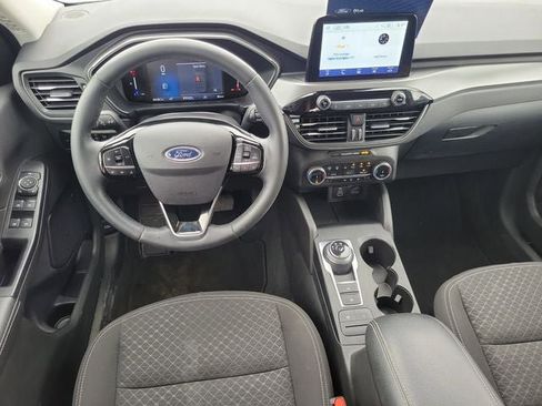 Certified 2024 Ford Escape Active AWD/4WD image 27
