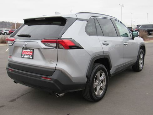 Used 2025 Toyota RAV4 XLE w/ Convenience Package image 6