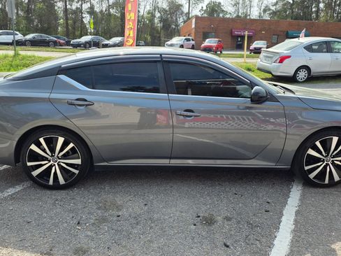 Used 2020 Nissan Altima 2.5 SR FWD image 4