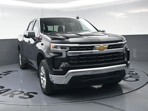 Certified 2024 Chevrolet Silverado 1500 LT image 3