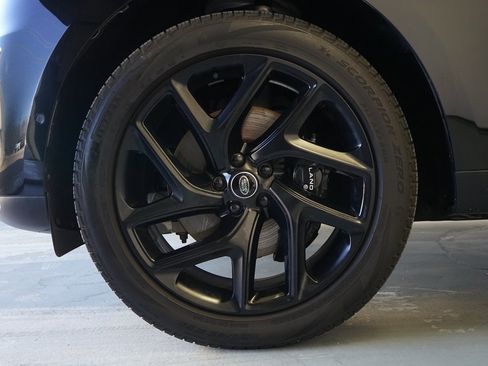 Used 2023 Land Rover Range Rover Sport SE image 31