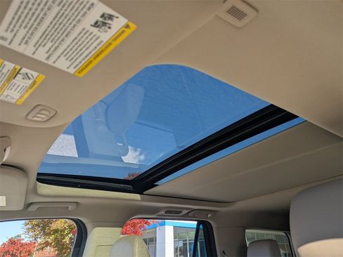 Used 2024 Ford Expedition Limited image 28