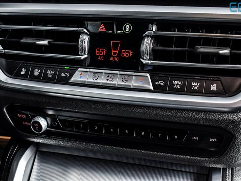 Used 2023 BMW M440i Convertible w/ Premium Package image 26