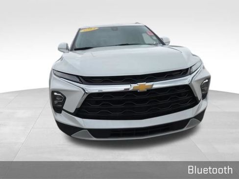 Used 2023 Chevrolet Blazer LT w/ Convenience Package FWD image 3