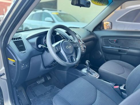 Used 2013 Kia Soul EV image 10