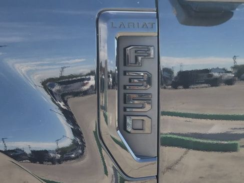 Used 2019 Ford F350 Lariat AWD/4WD image 14