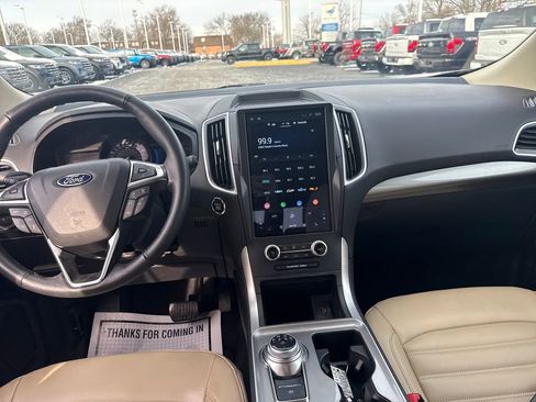 Used 2024 Ford Edge SEL image 19
