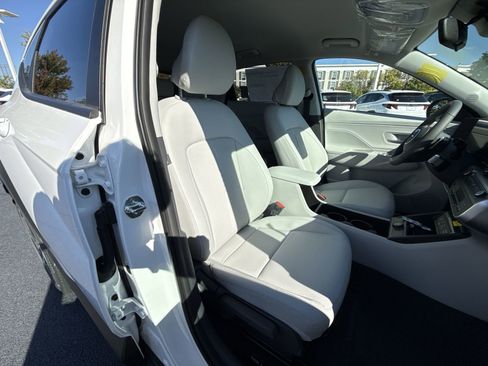 Certified 2026 Hyundai Kona SEL Premium AWD/4WD image 26