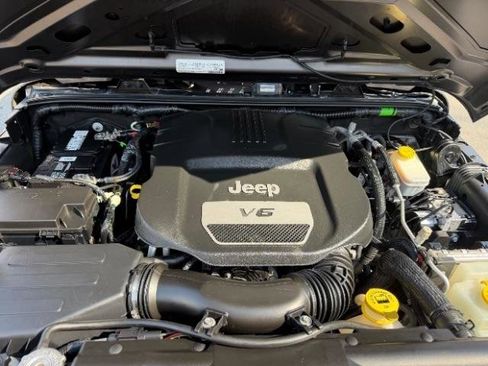 Used 2017 Jeep Wrangler Sport w/ Quick Order Package 24S image 10