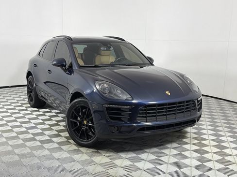 Used 2018 Porsche Macan S w/ Premium Package Plus AWD/4WD image 2