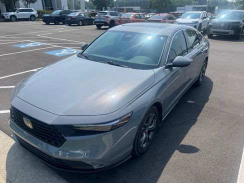 Used 2025 Honda Accord EX-L image 19
