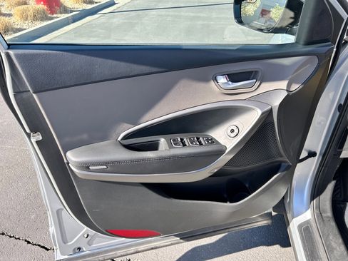 Used 2018 Hyundai Santa Fe Sport w/ 2.4L Value Package 02 image 9