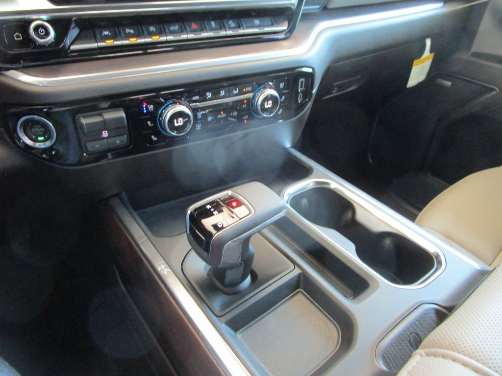 Used 2026 GMC Sierra 1500 SLT w/ SLT Premium Plus Package AWD/4WD image 46