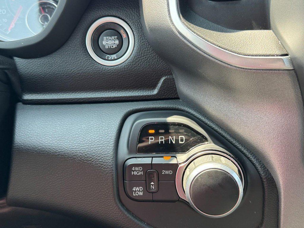 Used 2024 RAM 2500 Big Horn AWD/4WD image 21
