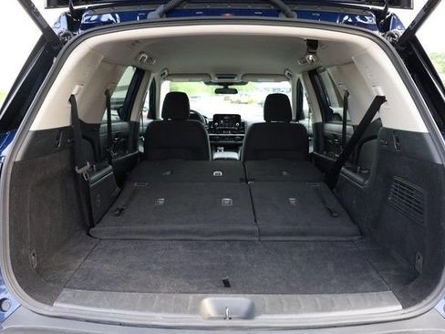 Certified 2025 Nissan Pathfinder SV AWD/4WD image 9