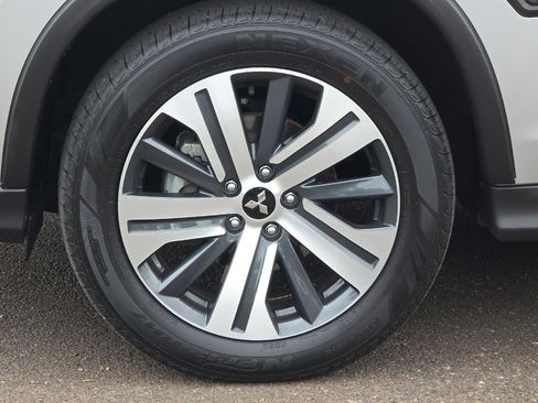 Used 2024 Mitsubishi Outlander Sport ES AWD/4WD image 25
