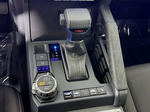 Used 2024 Toyota Tacoma TRD Off-Road w/ TRD Off Road Upgrade Package image 11