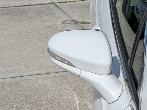 Certified 2018 Ford Fusion Energi SE image 10