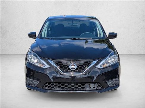 Used 2018 Nissan Sentra SV FWD image 2