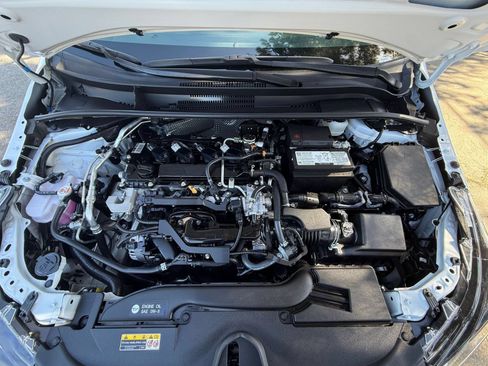 Used 2025 Toyota Corolla LE FWD image 28