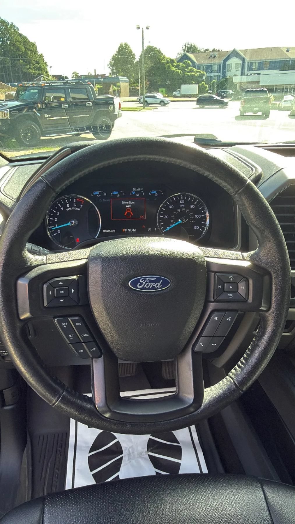 Used 2020 Ford Expedition XLT w/ Equipment Group 202A RWD image 19