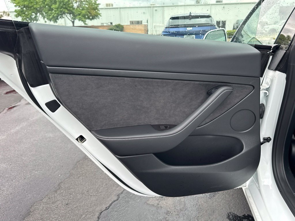 Used 2023 Tesla Model 3 Standard Range RWD image 13
