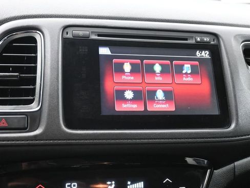 Used 2017 Honda HR-V EX image 4