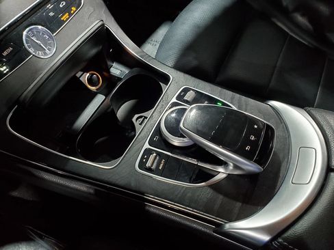 Used 2015 Mercedes-Benz C 300 4MATIC Sedan image 34