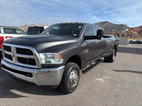 Used 2017 RAM 3500 Tradesman w/ Chrome Appearance Group image 2