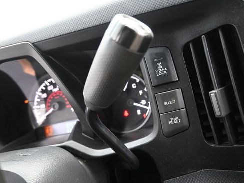 Used 2012 Honda Ridgeline Sport image 22