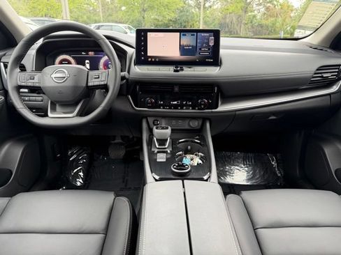 Used 2026 Nissan Rogue SL AWD/4WD image 13