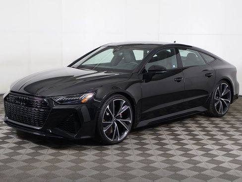 Used 2022 Audi RS 7 4.0T image 10