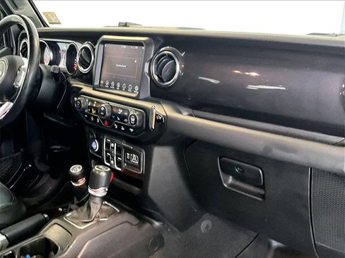 Used 2021 Jeep Wrangler Unlimited Sahara image 14